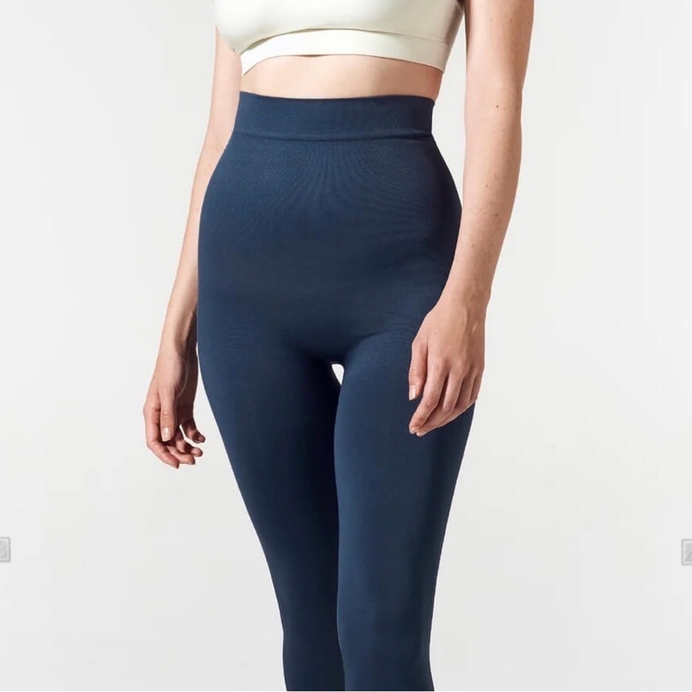 Blanqi High-Waisted Postpartum & Breastfeeding + Leggings